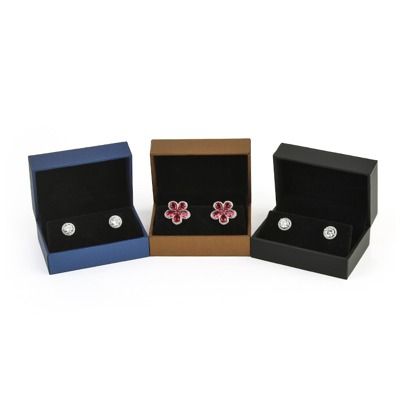 Wysokiej jakości kolczyki w ks – Body Jewelry Storage recenzja i cena