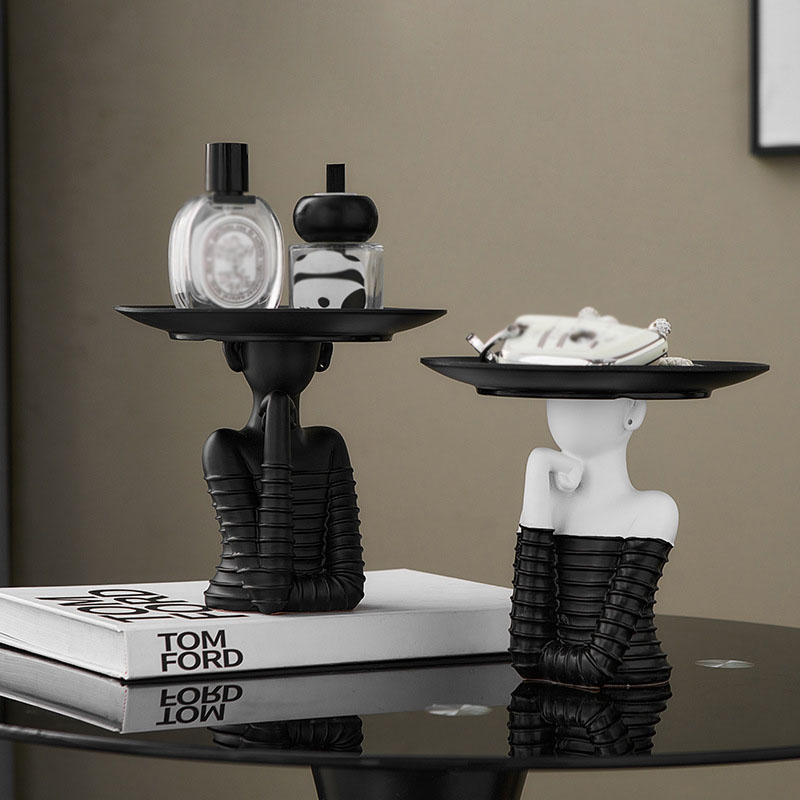 Prosta kobieta taca do przecho – Body Jewelry Storage recenzja i cena