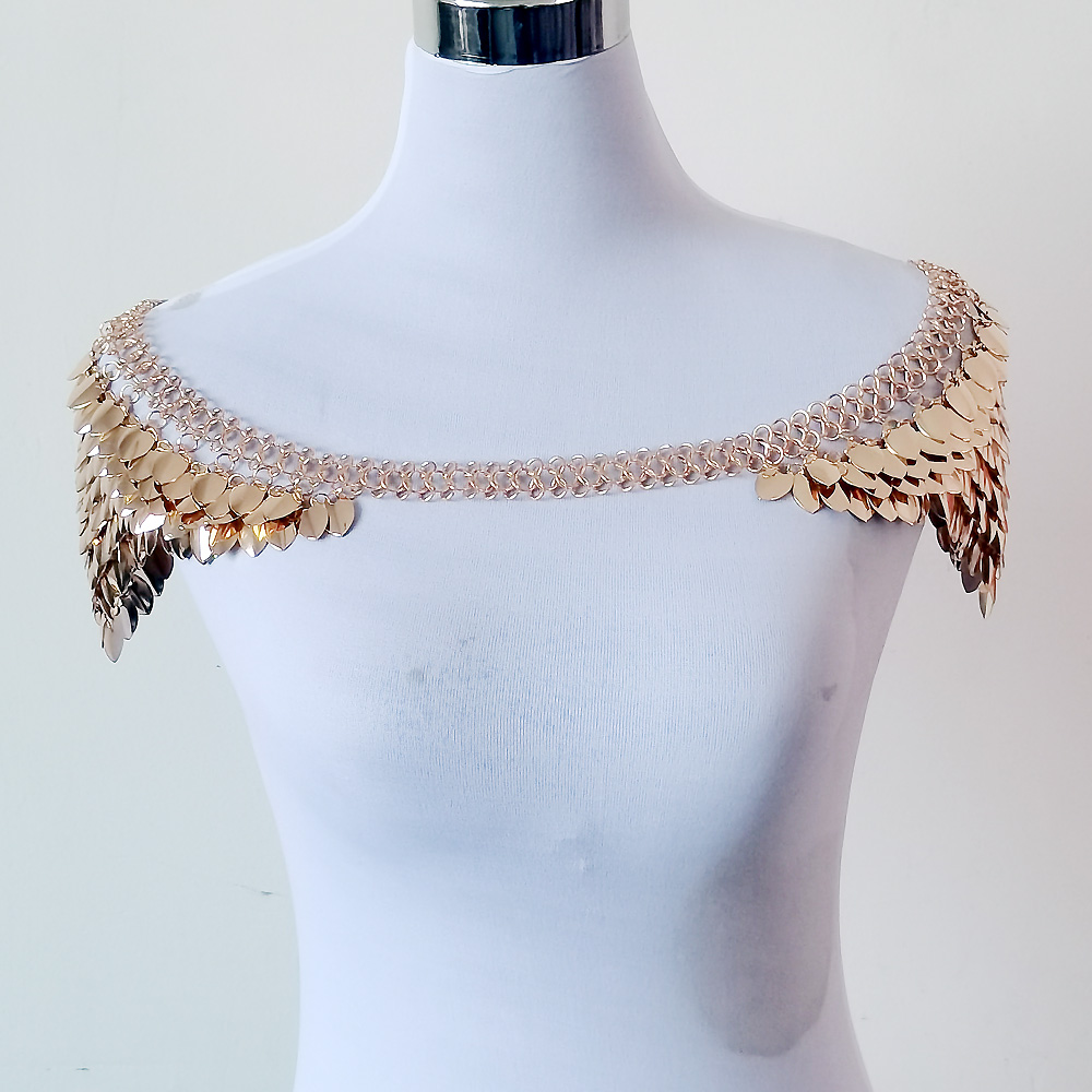 Gotycki złoty łańcuch na ramię – Body Jewelry Goth recenzja i cena